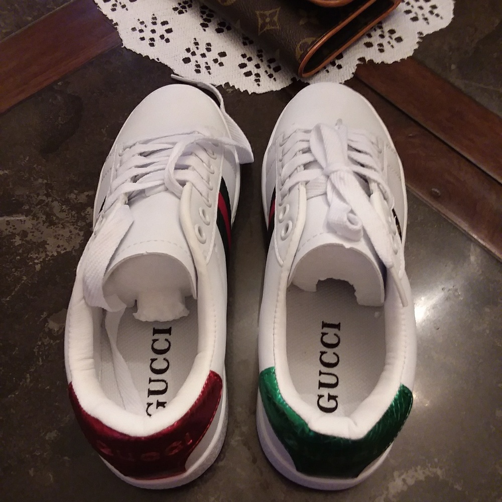 Shoes - Picture 2 of 4